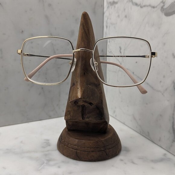 Hand-carved wooden eyeglass holder in the shape of a nose, made in India - Picture 1 of 10